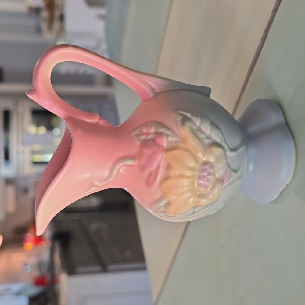 Hull art pitcher